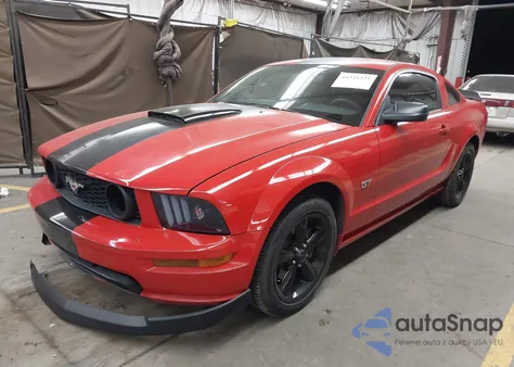 2008 Ford Mustang Gt Deluxe/Gt Premium z USA, uszkodzony, nr VIN 1ZVHT82H685118027